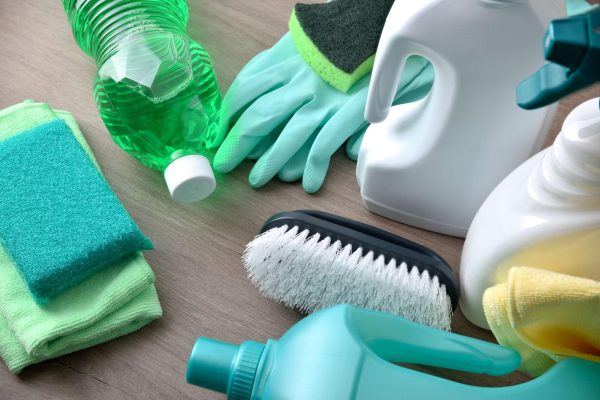Supply of general cleaning products with disinfectants and t-min